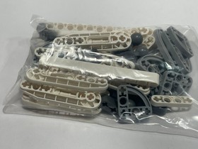 LEGO Bionicle Takanuva 8699 + 8698  W/ Manuals Retired Spheres Read