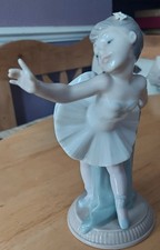 "My First Bow" ballerina (model #1150) created by Nao