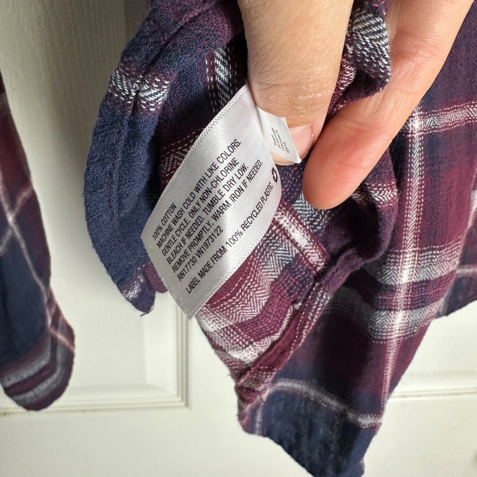 Universal Thread 2016 Purple Plaid Button Up Long… - image 5