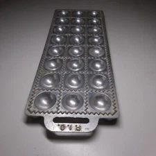 N25.64 Gray Aluminum Metal Ravioli Plate PIO Italy Culinary Art