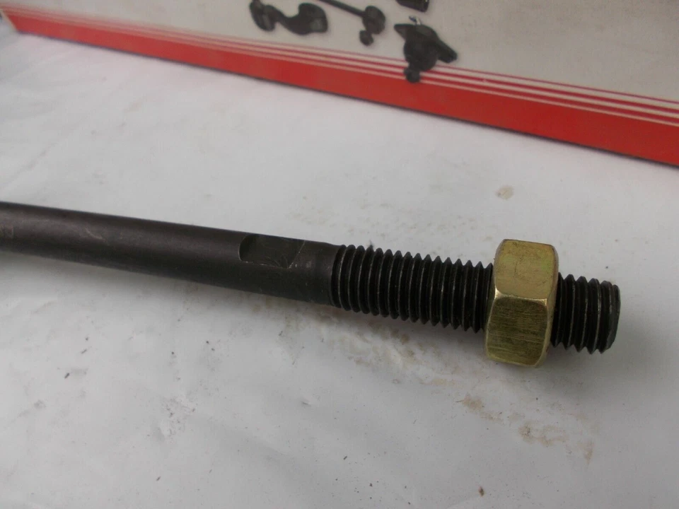 Barra de amarre de dirección Carquest se adapta; Volvo 242, 244, 245, 262, 264, 265 Foto 3 de 4