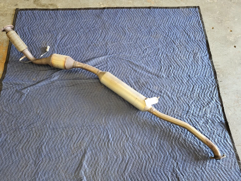 Tubo de escape delantero Toyota Venza 2021 2,5 L AWD USADO OEM 21-22 Foto 2 de 4