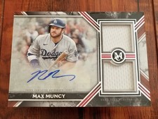 Max Muncy 2022 Topps Museum Collection Game-Used Dual Relic Auto Card - #145/399