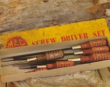Vintage Mac Tools Screwdriver Set Wooden Handles 7 Pieces Vintage Mac Tools Screwdriver Set Wooden Handles 7 Pieces