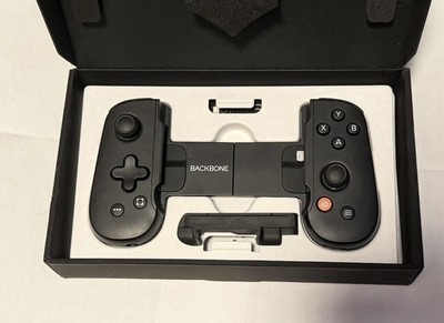 Backbone One Mobile Gaming Controller   Xbox Edition (Lightning Port) 