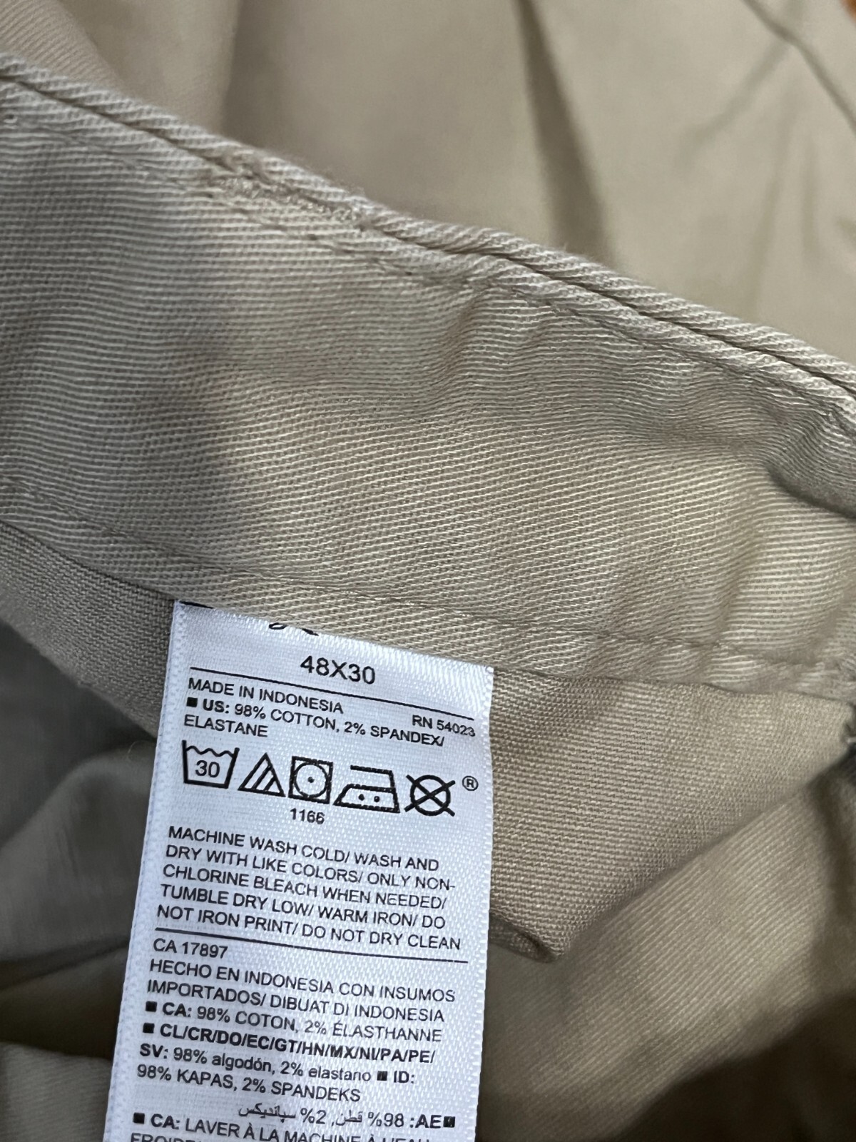 Old Navy Men's Khaki Pants Ultimate Loose Chino Size 48x30 Beige Twill