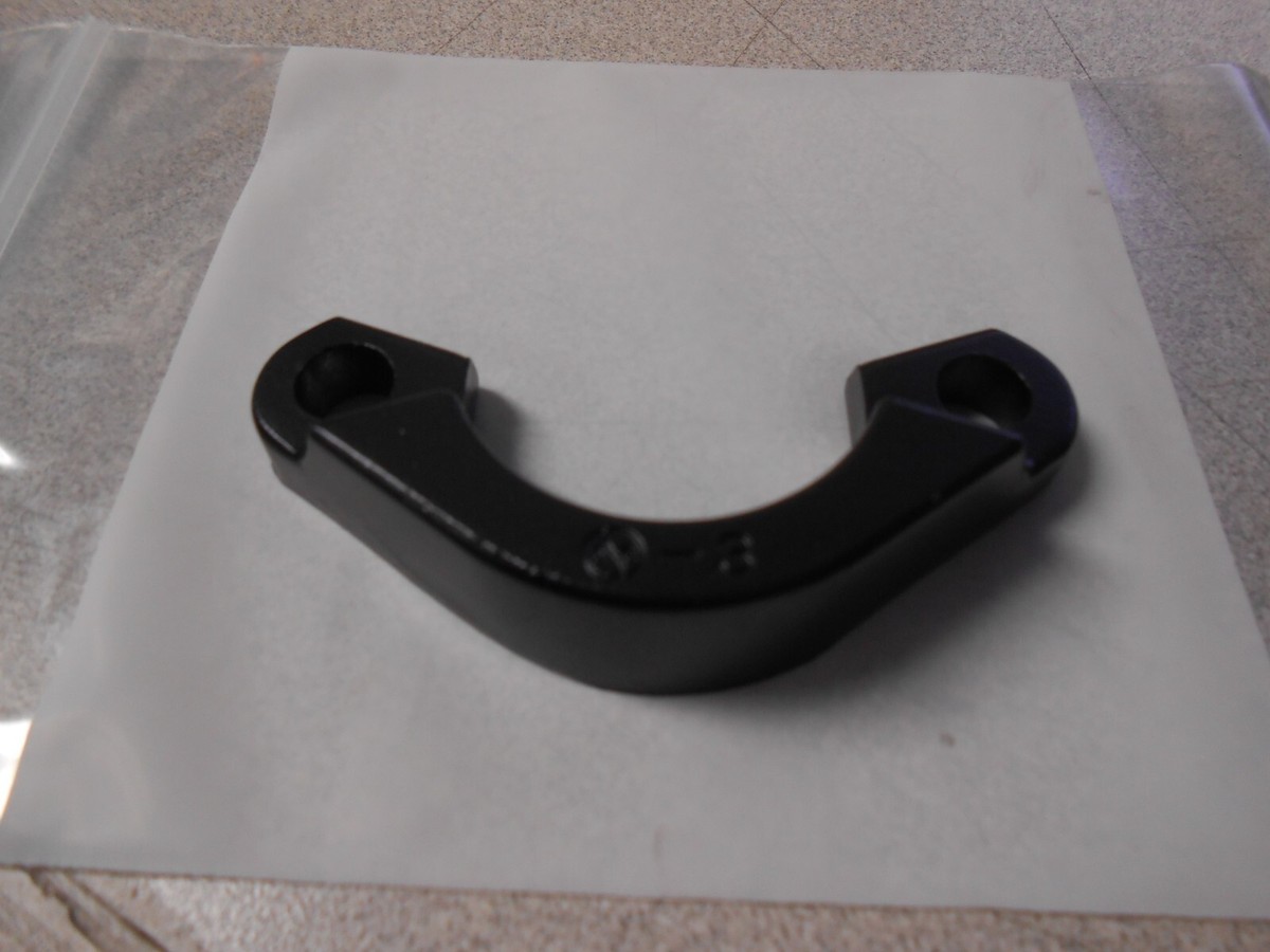 NOS Kawasaki OEM Exhaust Pipe Holder 87-95 ZX750 94-97 ZX900 18069