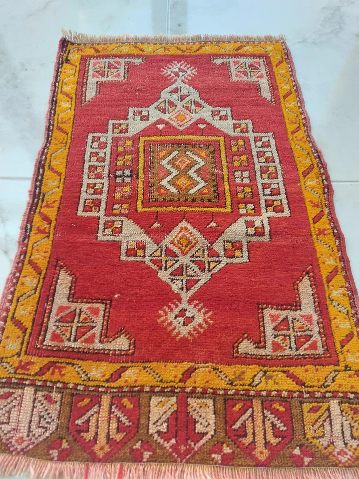 Antigua alfombra antigua de Anatolia colores naturales alfombra amarilla y roja alfombra coleccionable alfombra 2x3 Foto 3 de 4