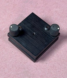 Newport MM-2 Adjustable Mounting Base