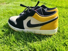 Talla 10.5 Air Jordan 1 Low University Dorado Negro Amarillo OG Retro