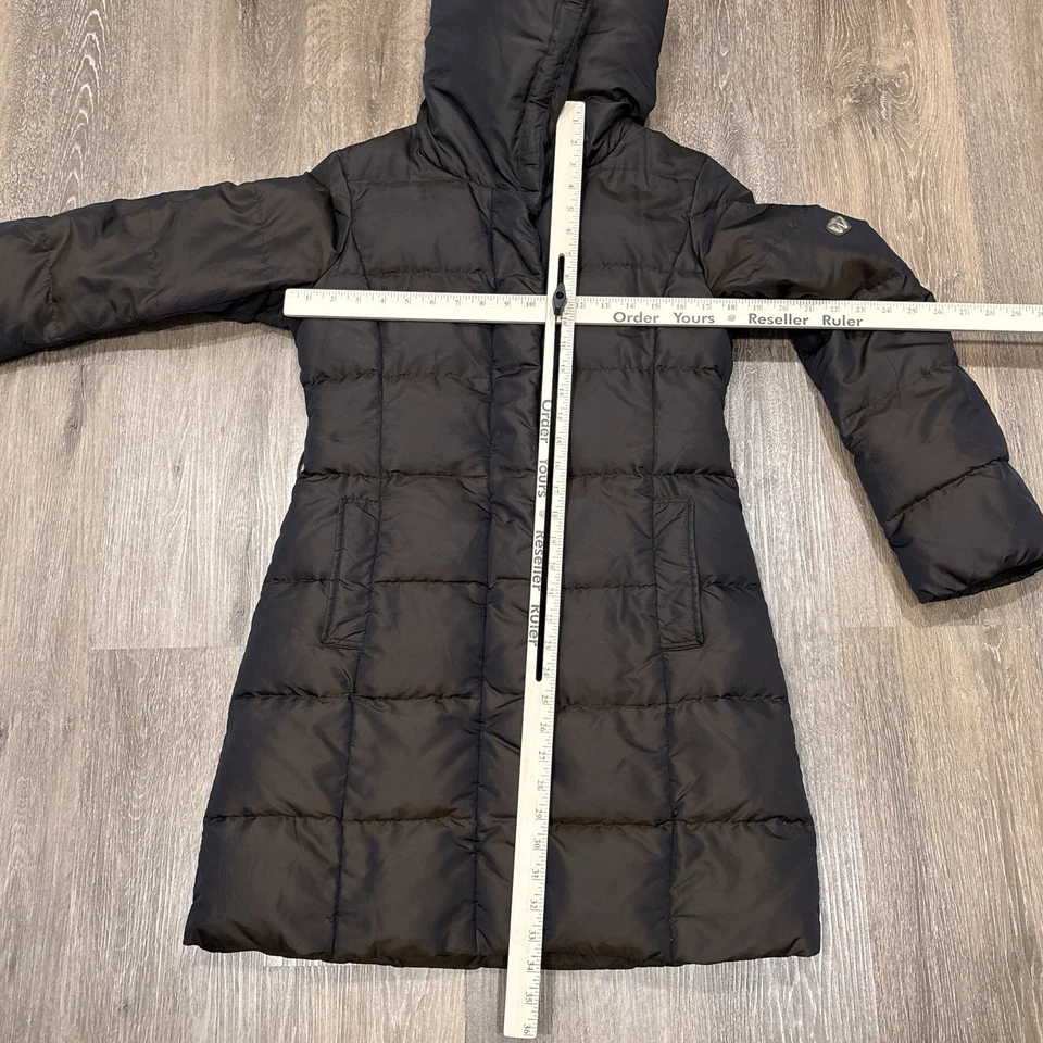 Casaco Max Mara Weekend feminino marrom médio preenchido jaqueta acolchoada longa leitura - Imagem 4 de 4