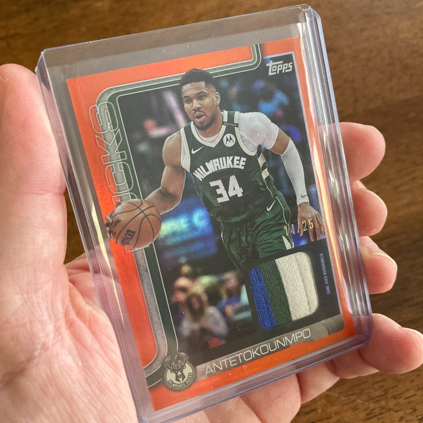 Giannis Antetokounmpo 2025-26 Topps Real One Orange /25 Game-Used Patch FRO-GA