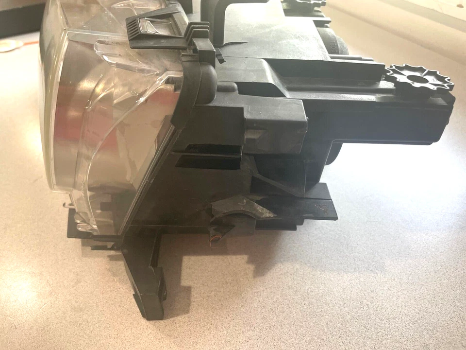 BMW 325xi 325i 330i 330Ci E46 2000-2001 ~ FARO IZQUIERDO ~ 63126904279 Foto 4 de 4