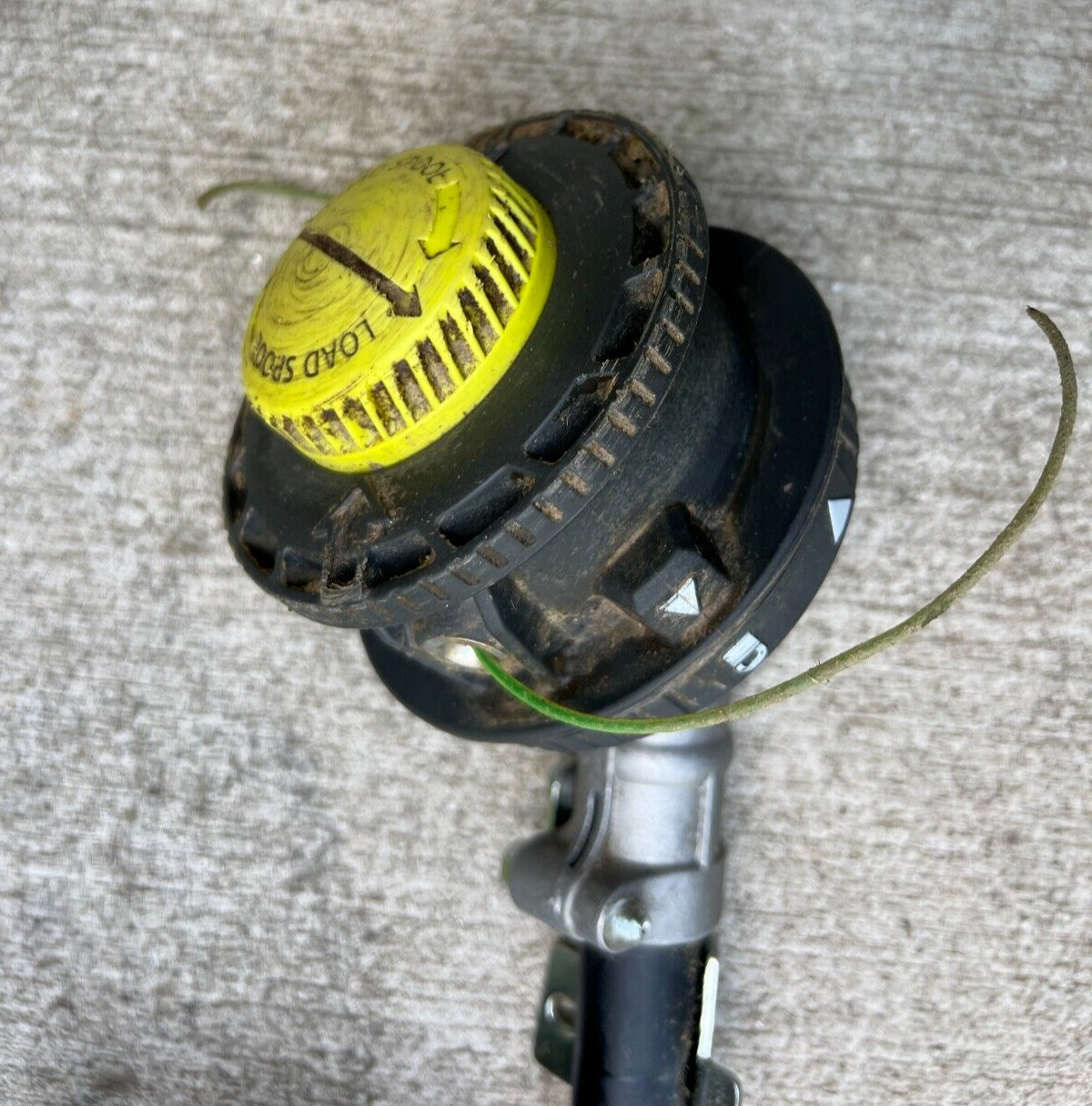 Ryobi 15" 40V Expand-It String Trimmer w/ Battery & Charger