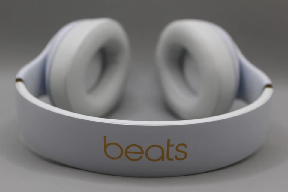 Beats Studio3 Wireless, photo 2 of 5