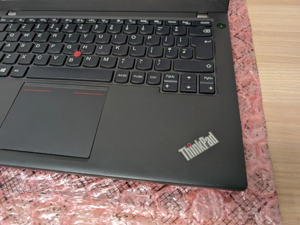 Lenovo ThinkPad X240 - Intel Core i5-4200U - 4GB Ram - No Storage - BIOS Locked - Image 3 of 4