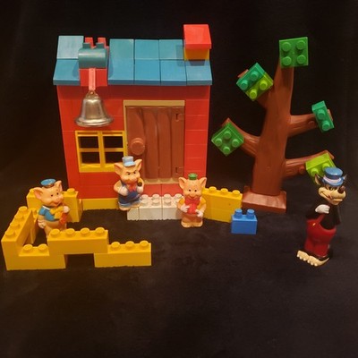 Three Little Pigs Loc Blocs Set Walt Disney Vintage 1980s Pig & Bad Wolf Figures