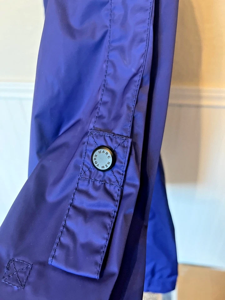 Chaqueta impermeable MARC NEW YORK para mujer, talla S, azul marino/púrpura, manga 3/4 convertida Foto 4 de 4