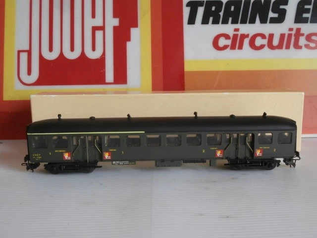 Voiture voyageurs à bogies 2ème classe, type Bz, banlieue Sud-Est