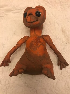 et plush 1982