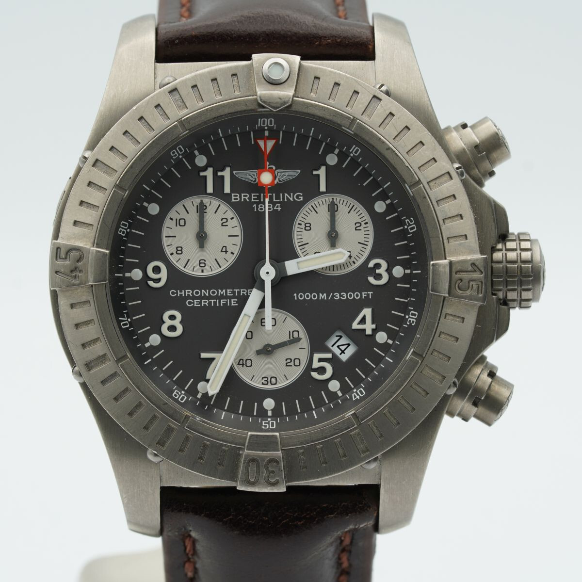 Breitling Avenger M1 Chrono Quartz E173360 Titan Herren Br233
