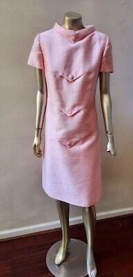 VINTAGE 60s COWL NECK PINK SILK DECO DESIGN BUTTONS KNEE LENGTH