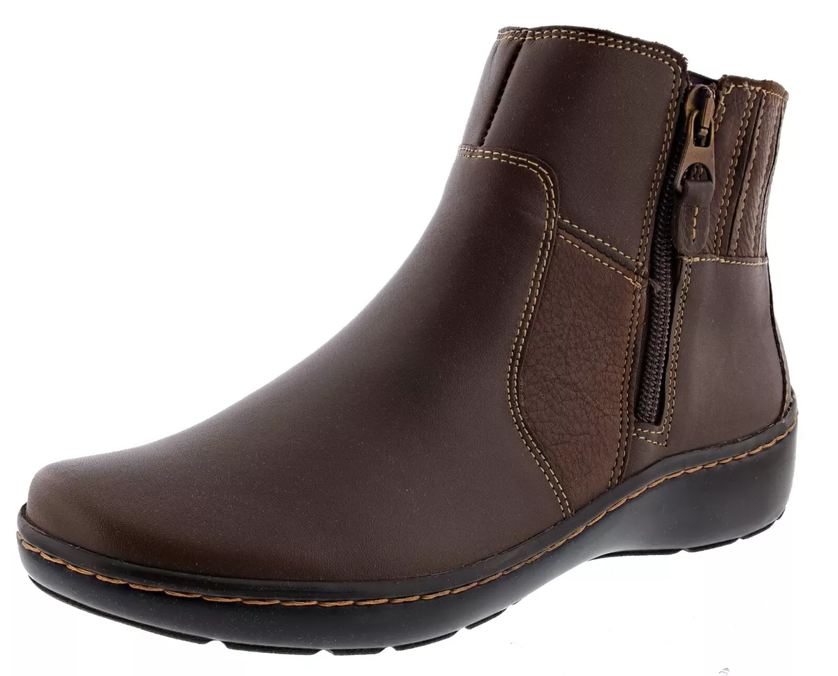 CLARKS WOMEN S CORA GRACE WIDE WIDTH ANKLE BOOTS