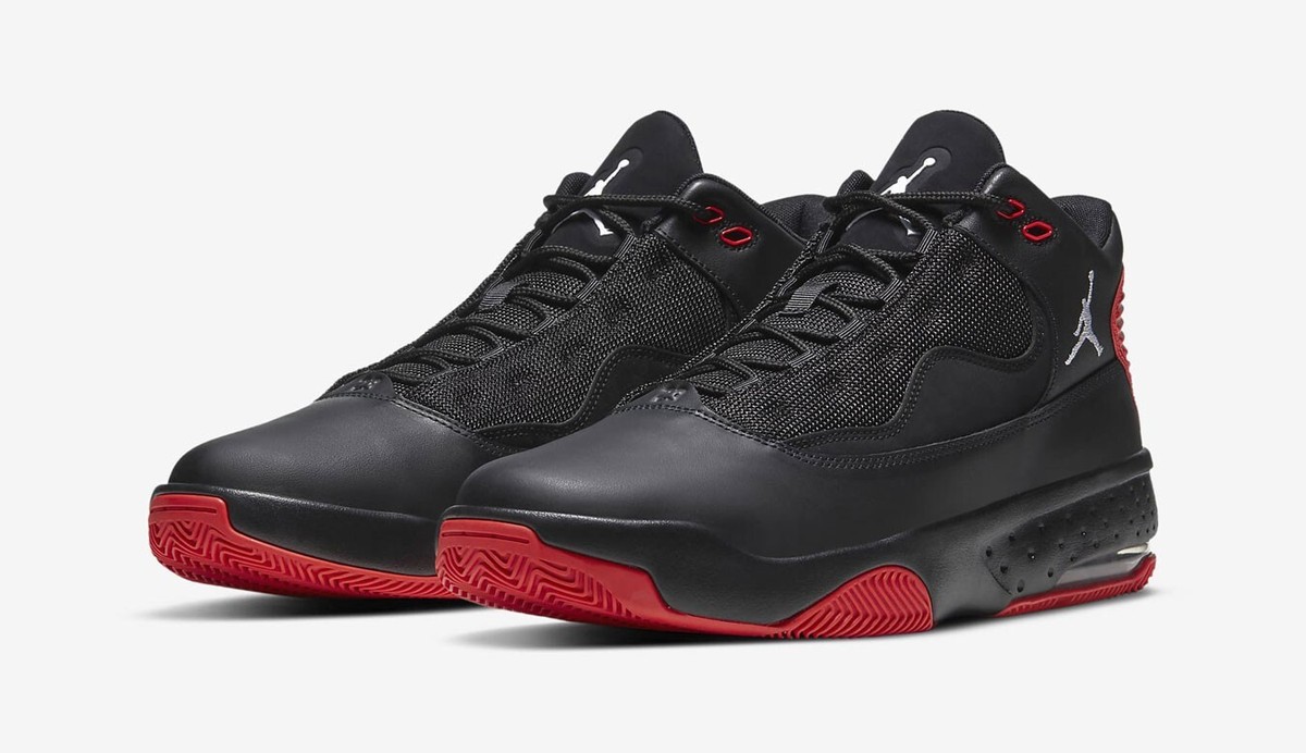 nike air jordan max aura 2 bred