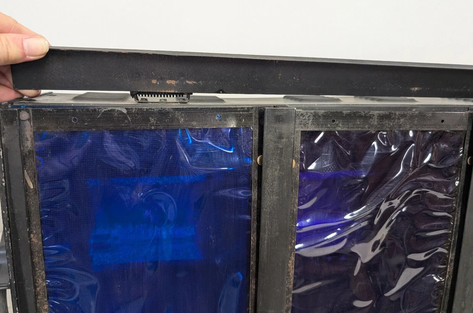 Altman Ground Cyc Borderlight, GC Series, 4 seções, 120/240 VCA, 50/60Hz - Imagem 2 de 4