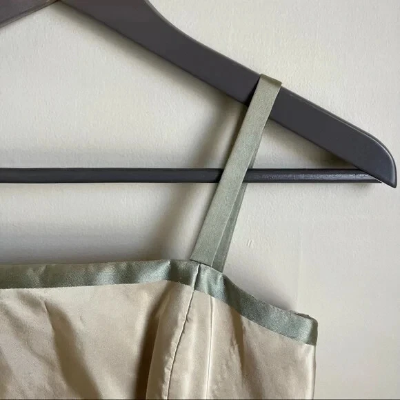 Vestido midi formal champán con ribete floral talla L de Elena Do Vale Foto 2 de 4