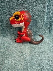 Fingerlings Dino TREX Untamed Ripsaw Action Figures Toys Dinosaur