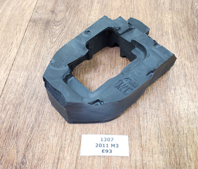   08-13 OEM BMW E90 E92 E93 M3 DCT Gearbox Gear Shift Foam Rubber Insert