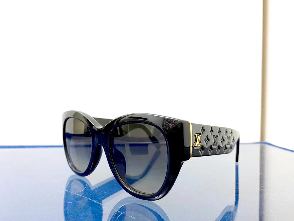 Is your sight good 53+ do louis vuitton sunglasses have uv protection