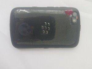 BlackBerry 9720 Smartphone - schwarz entsperrt kommt mit Box