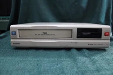 Vintage Sanyo SRT-672 Real Time Lapse Video Cassette Recorder VCR VHS