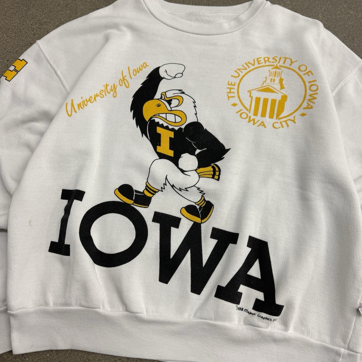 Vintage Iowa Hawkeyes All Over Print 80s 90s Majestic Boxy