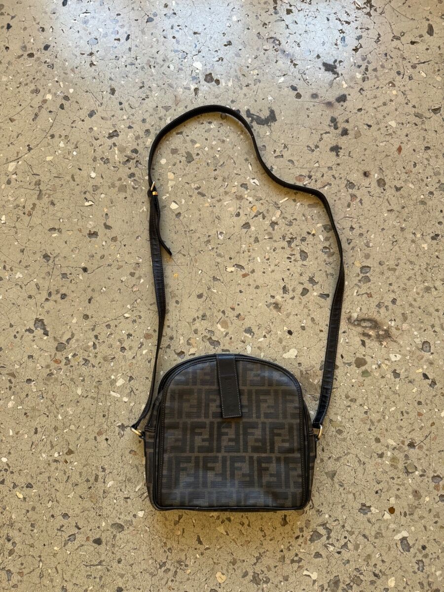 VERY RARE 80s FENDI ROMA ITALY 1925 CROSSBODY SHOULDER BAG VERY RARE 80s FENDI ROMA ITALY 1925 CROSSBODY SHOULDER BAG