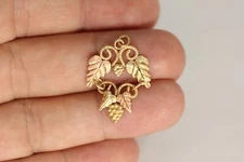 10k Tri Color Black Hills Gold Coleman Co CCO Grapes & Leaves Pendant