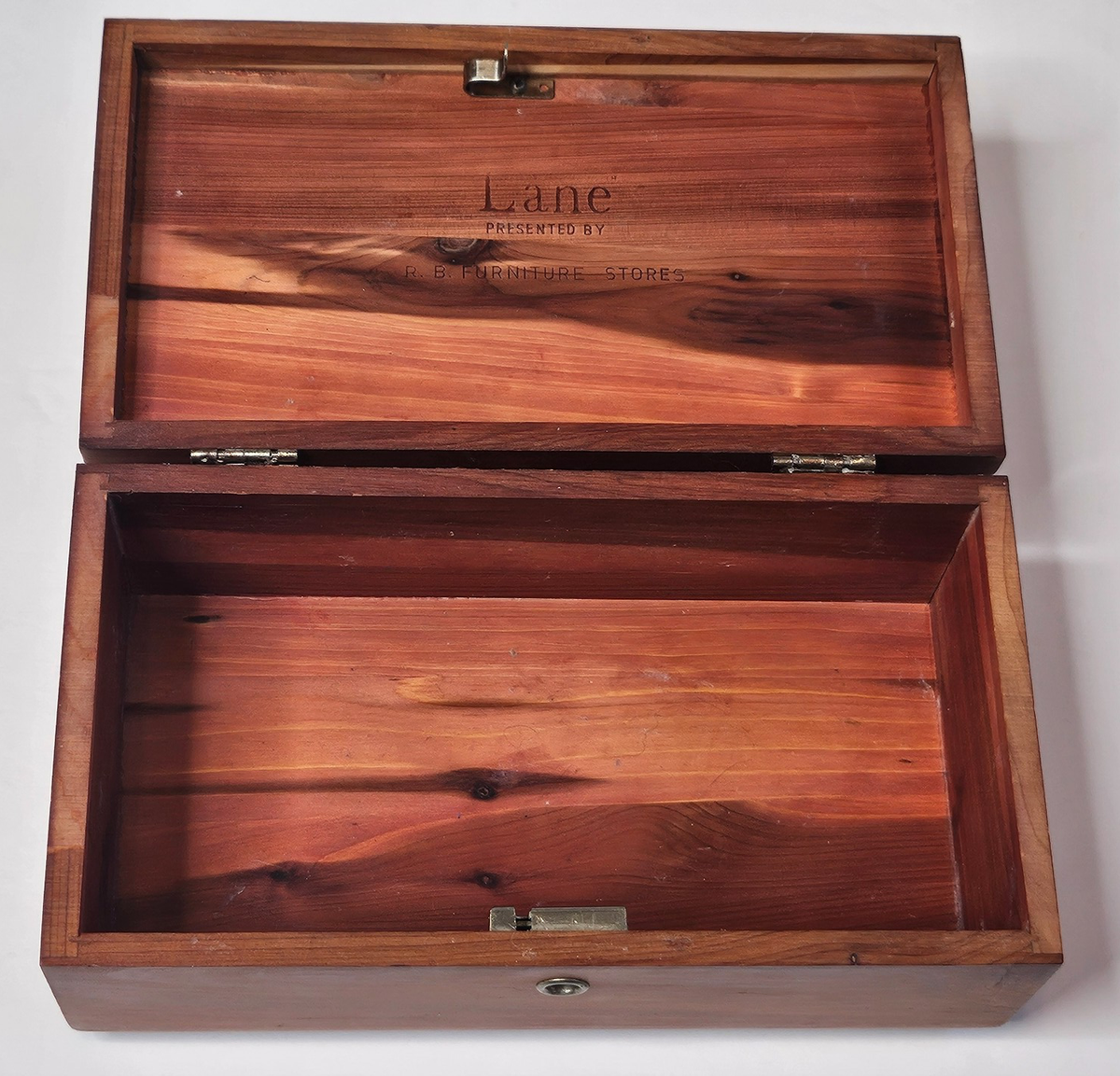 Vintage LANE Mini CEDAR CHEST/Keepsake box (no key) from the 60's
