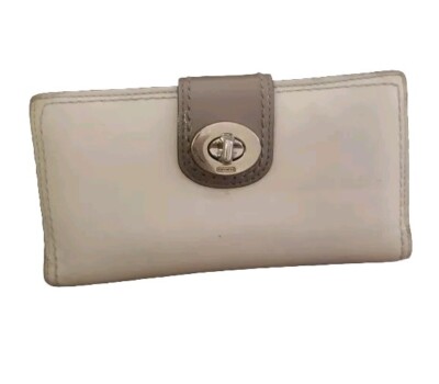 Vintage Coach White Leather Bifold Turnlock Wallet With Checkbook Holder  Sleeve