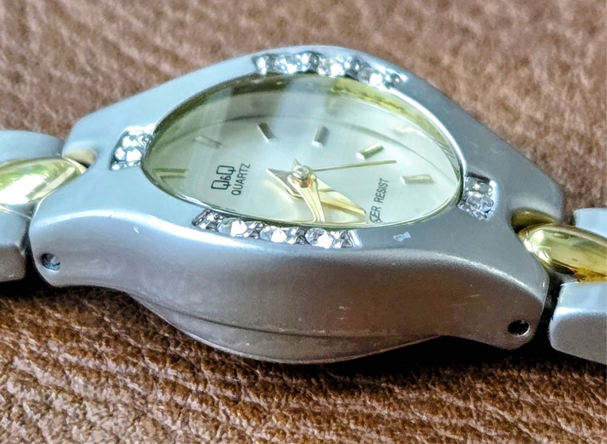 Q&Q (by Citizen) Women’s Watch Two Tone Silver With Gold Accents Bracelet View 6