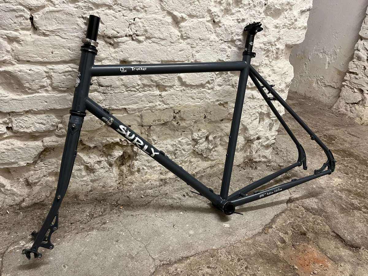 Surly Disc Trucker Reiserad Rahmenkit 52cm graphite grey