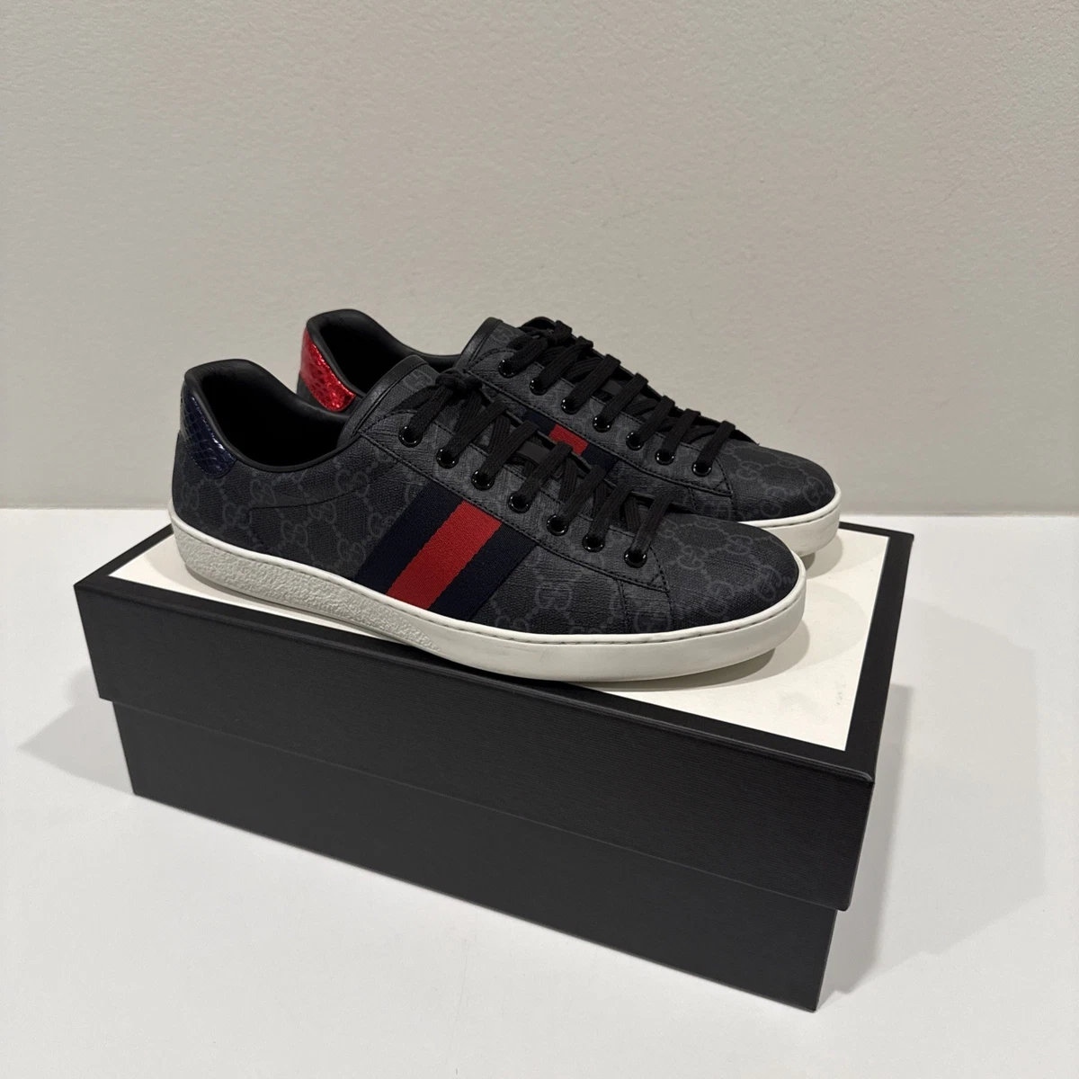 Gucci Black Tennis Shoes Unisex In Size 5.5 men\'s and 7 ladies Gucci Sneakers for Men for Sale | Shop Men main image 2