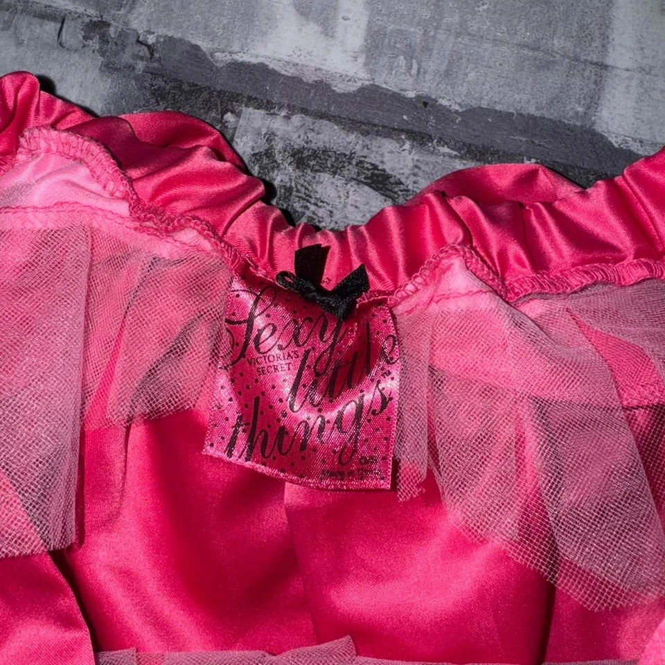 Y2K Victoria's Secret VTG Sexy Little Things Saia de Cetim Rosa O/S Holiday - Imagem 4 de 4