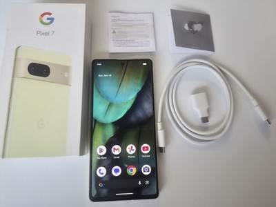 Google Pixel 7 - 128 GB - Lemongrass (Unlocked) (CA) Like a New! Bundle!