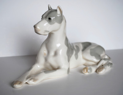 Lomonosov PORCELAIN Figurine DOG GREAT DANE WHITE
