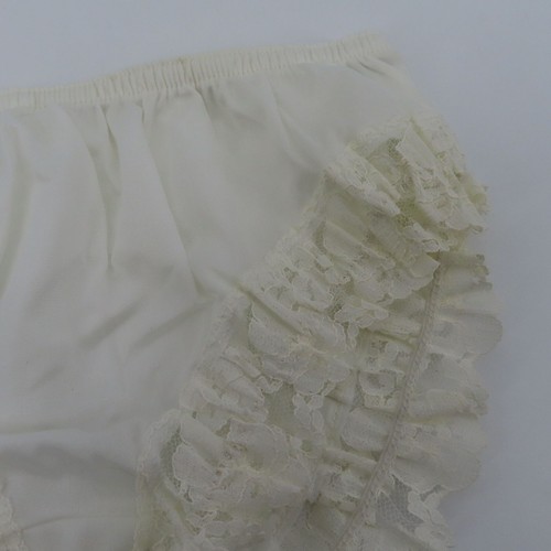 VTG Fitzgerald Women 7 Lace Trim Panty All Nylon Solid White Ivory NEW No Tags - Picture 3 of 9
