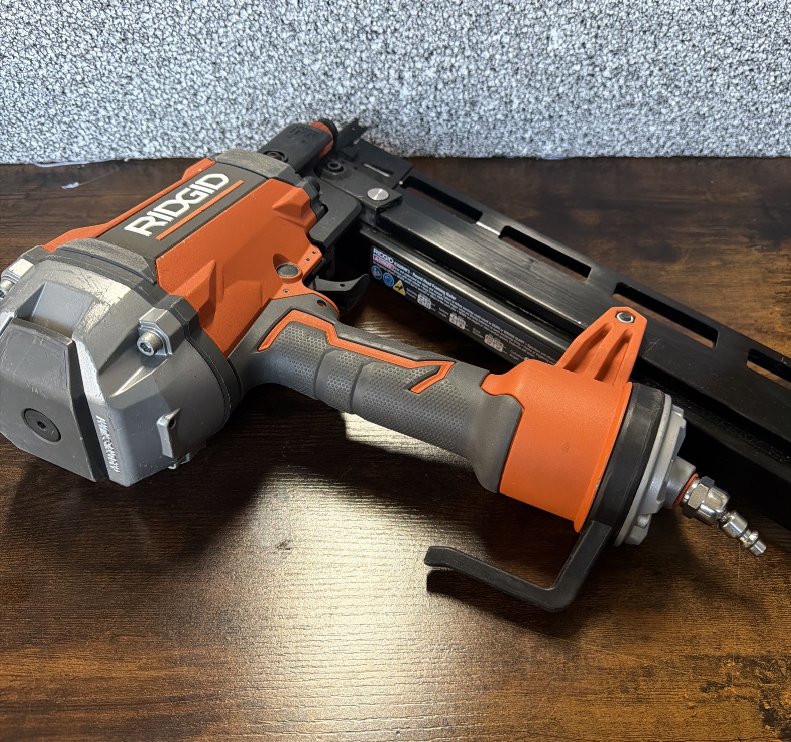RIDGID R350RHF 3-1/2 in. Round-Head Framing Nailer 322