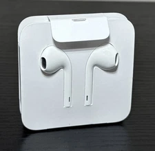 Apple EarPods with Lightning Connector In Ear Canal Headset - White - New