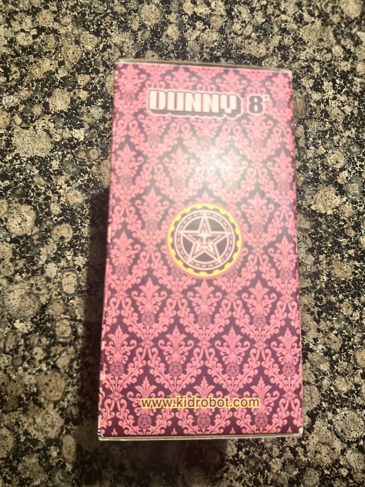 Kidrobot Dunny Obey - Signed By Shepard Fairey 2007 Propaganda vinyl - Image 3 of 4